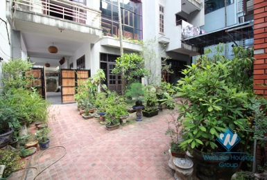 Bright house with courtyard for rent in Nghi Tam Village, Tay Ho, Ha Noi